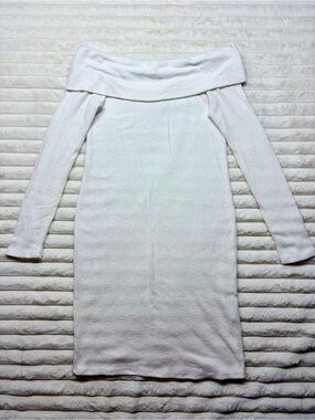Hello MIZ Off-Shoulder Knit Dress - White